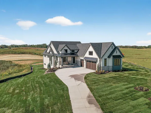 7947 207th St E, Prior Lake, MN 55372