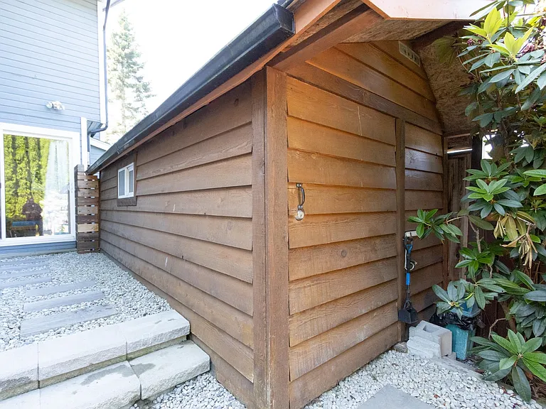 21573 Cherrington Ave — Photo 21