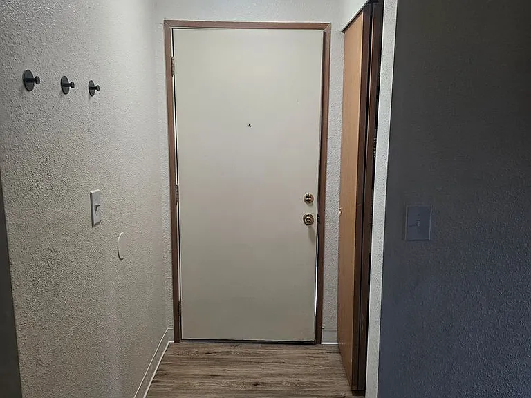 9209 Washington Blvd SW — Photo 20