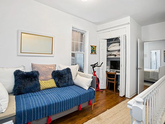 5th image of 251 Kane St APT 7
