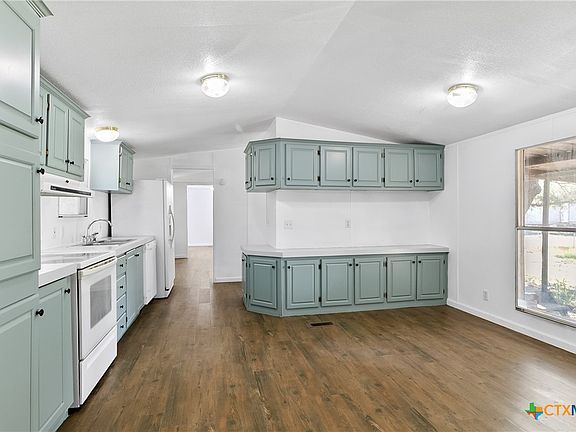 5th image of 142 Oak Valley Dr