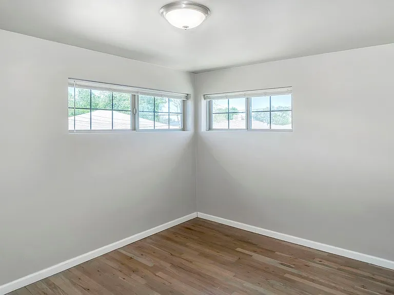 Sloan's Lake: 2-Bedroom 1 Bath With High-End Finishes — Photo 25