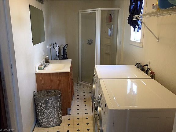 5th image of 1005 Fairground St