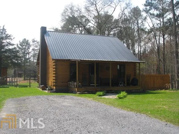 33 Elsie St, Trion, GA 30753