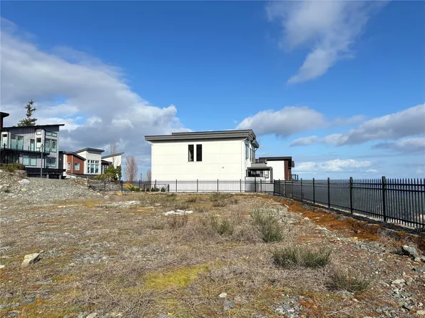 1151 Navigation Ct, Langford, BC V9B 0P4