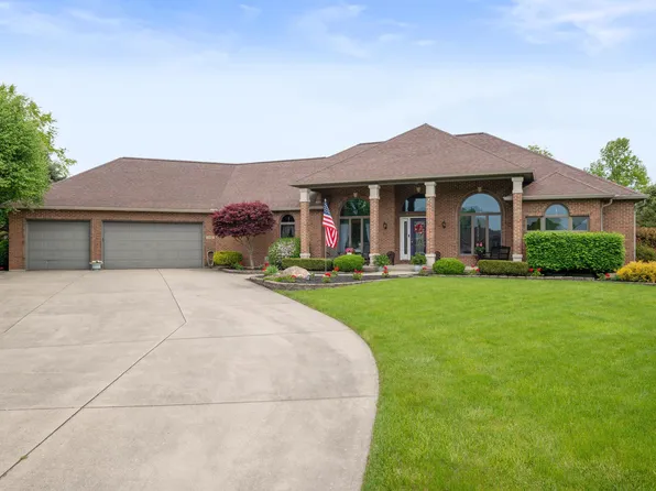 9 Peck Dr, Winchester, IN 47394