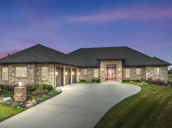 4418 Fairweather Dr, Fort Wayne, IN 46818