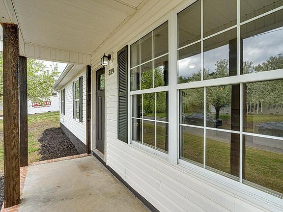 4th image of 329 Pinewood Dr