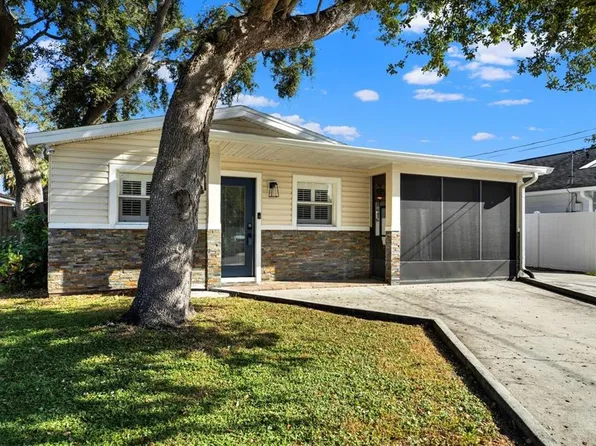 2907 W Wallace Ave, Tampa, FL 33611