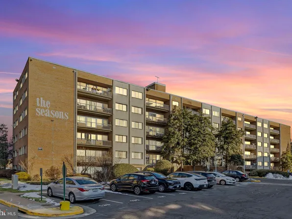 5851 Quantrell Ave APT 209, Alexandria, VA 22312