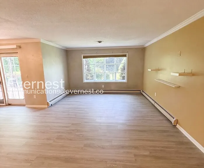42021 Banbury Ct — Photo 14