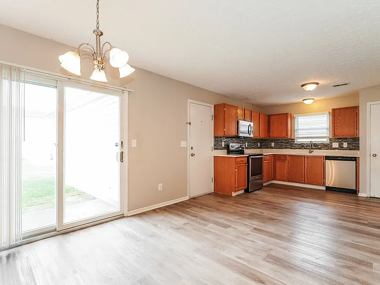 9202 Rhode Island Way — Photo 8