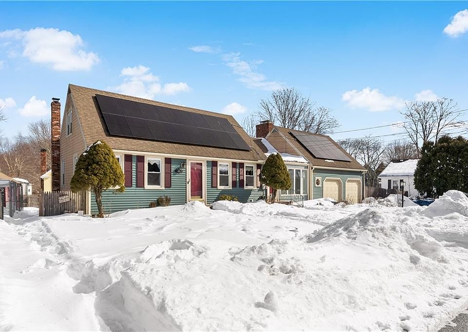 1st image of 33 Detroit Ave