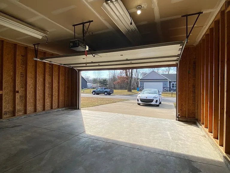30185 Holben Woods Ln — Photo 40