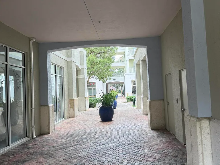 1200 Town Center Dr #405 — Photo 30