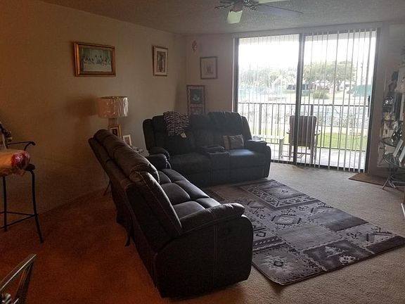 3rd image of 2794 Tennis Club Dr APT 203