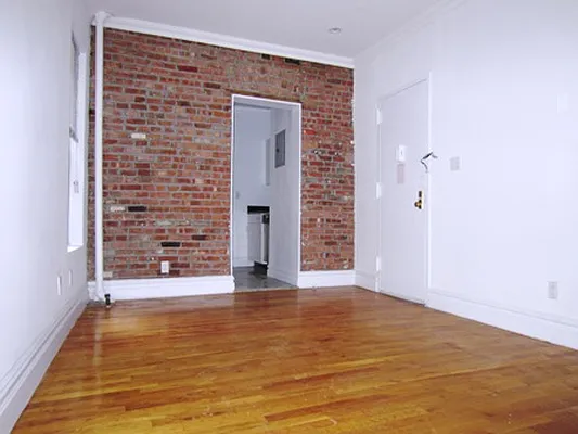 Rented by City Connections Realty | media 25