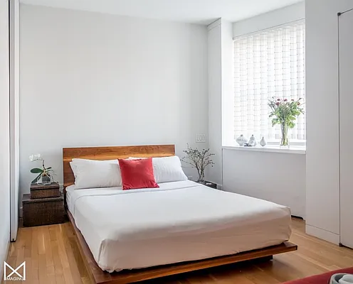 Rented by Bank Neary | media 18