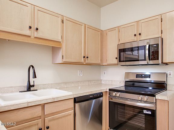 2nd image of 1809 N Rio Yaqui