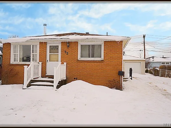 52 John F Kennedy Ln, Depew, NY 14043