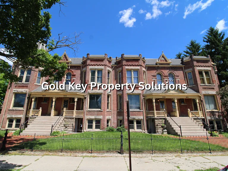 602-610 Meridian — Photo 2