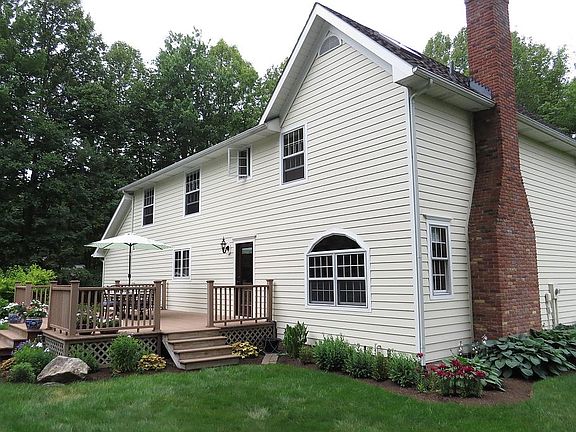 4th image of 10295 Sawmill Dr