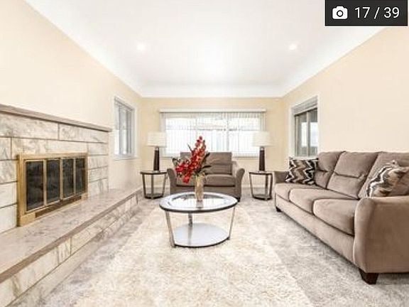 Livingroom w/wood burning fireplace
