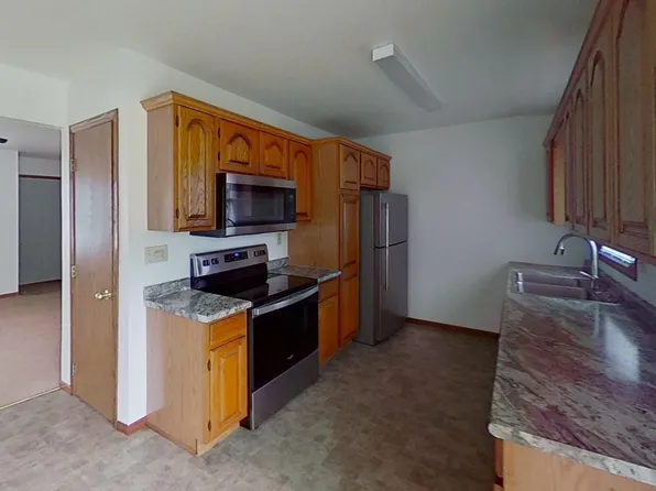 5101 Hickman Rd, Des Moines, IA 50310