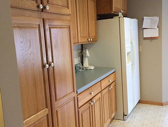 2nd image of 2395 148th St