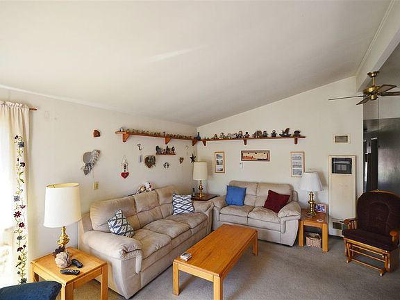5th image of 3082 Martindale Ct