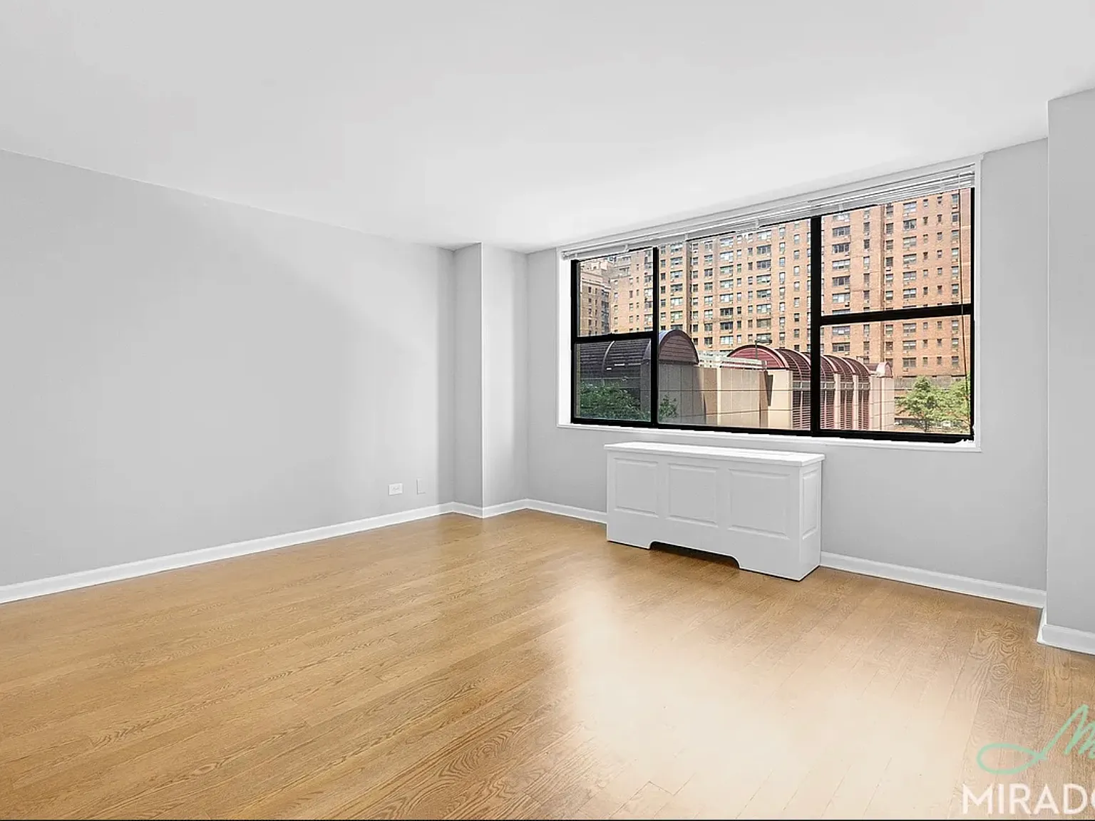 330 East 39th Street — Photo 2