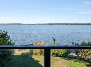 5650 Island Hwy S, Comox Valley, BC V0R 3B0