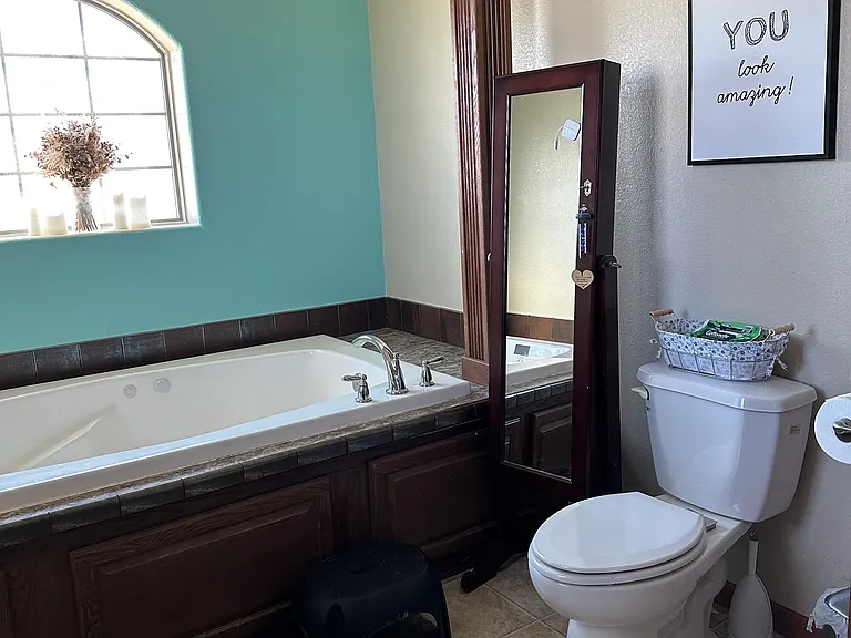 Lake View Dr — Photo 16