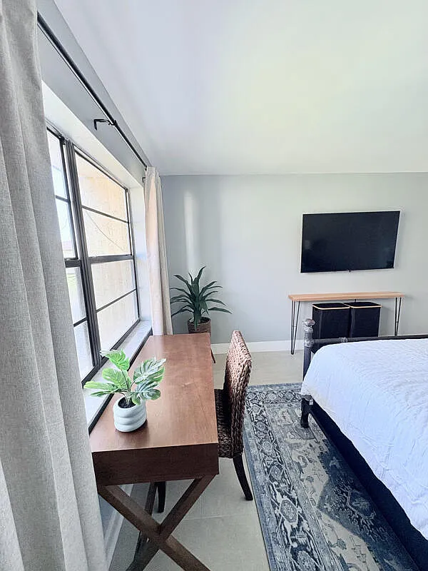 1 bed, 1.0 bath, 767 sqft, $1,950 — Photo 4