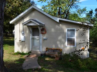 528 E South St, Neosho, MO 64850