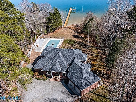 5th image of 841 Oak Hill Rd