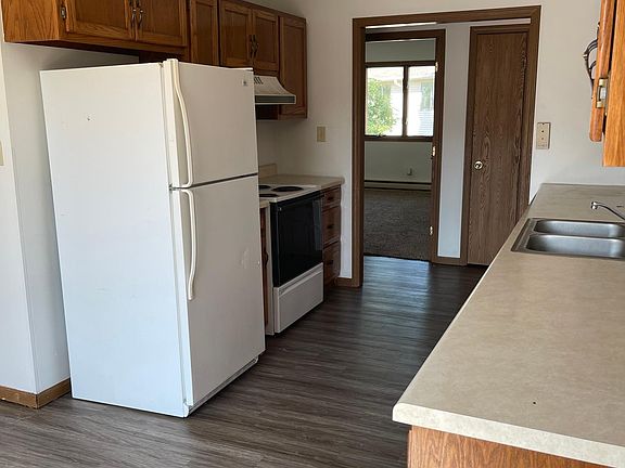 4th image of 302 Jay Ray Ct #6