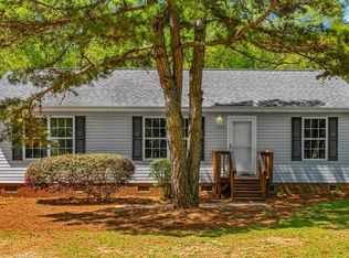 7714 Riverside Rd, Seagrove, NC 27341