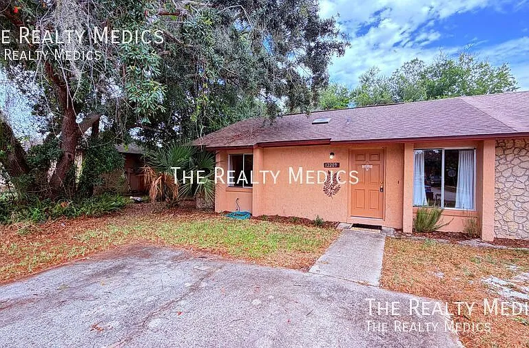 12209 Coral Reef Dr — Photo 2