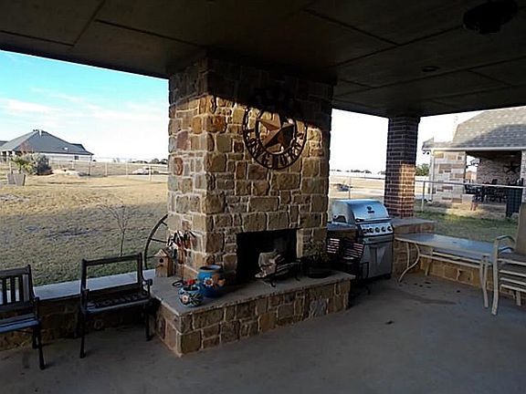 4th image of 1510 Lady Amber Ln