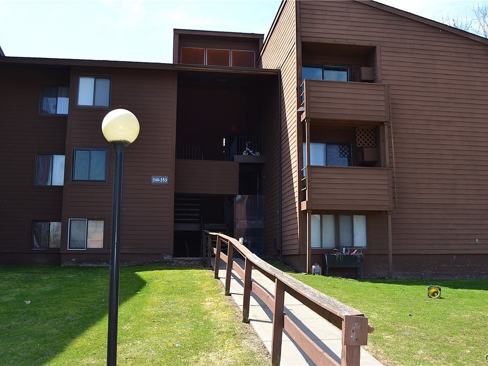 1st image of 349 Village Blvd N