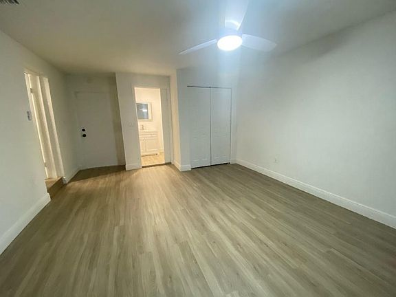 4th image of 7945 Loomis Street