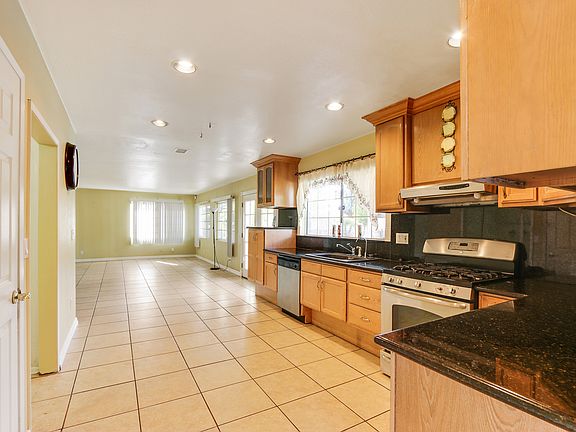 2nd image of 17871 Collins Ave