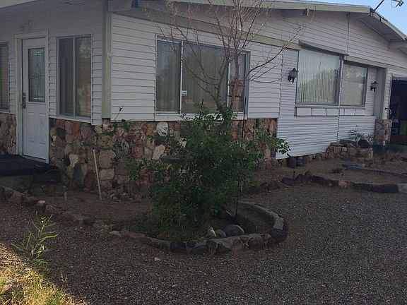 2nd image of 2073 Lakeside Dr