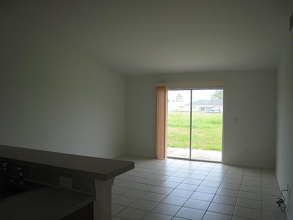5th image of 304 Harry Ave S