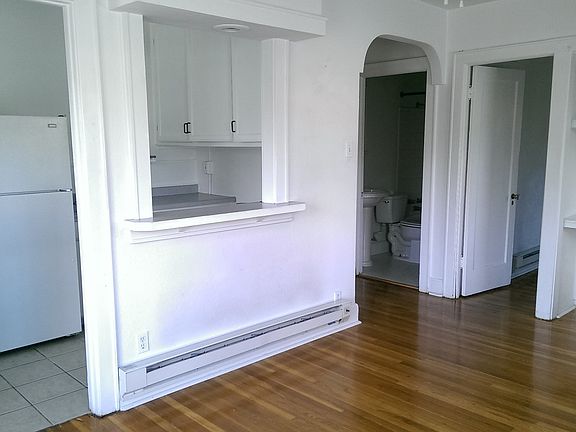 3rd image of 550 S 500 E APT 11