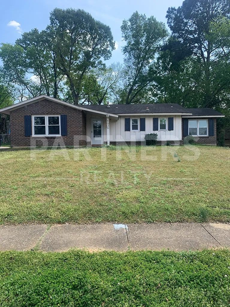 Photo 1 of 17 - 4536 Wake Forest Dr - Montgomery, AL Primary Photo - 4536 Wake Forest Dr