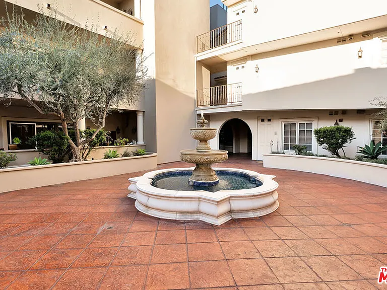 851 N San Vicente Blvd #121 — Photo 28