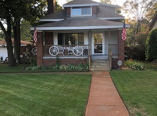 846 Round Lake Rd, White Lake, MI 48386