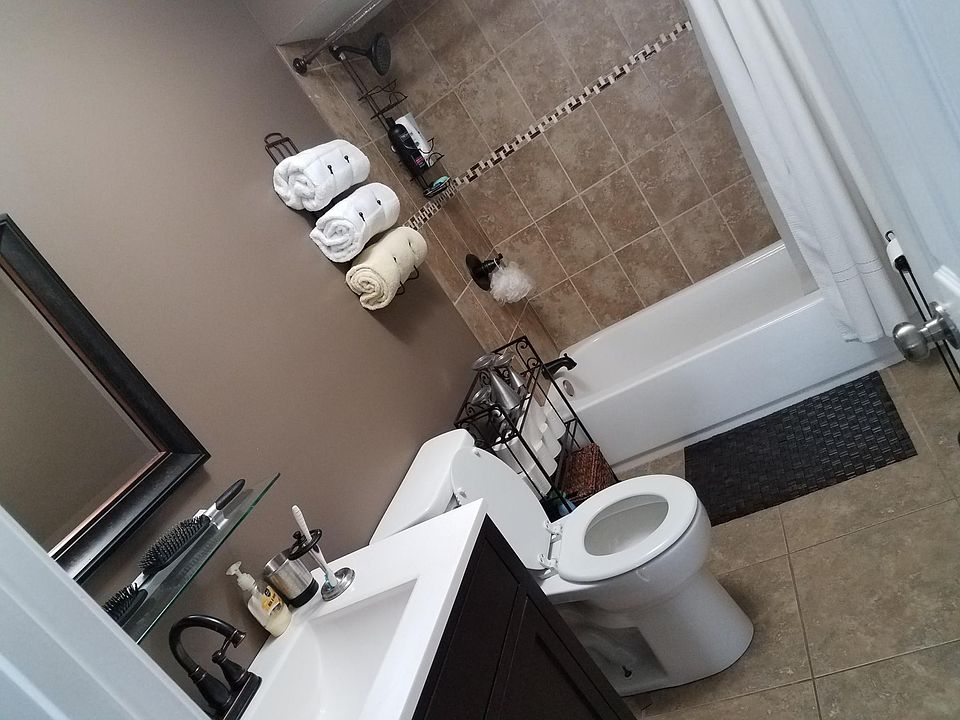 2nd image of 2186 Indiana Ave #1